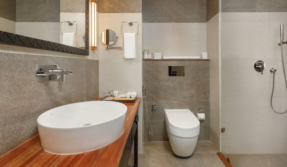mini-suite-washroom-03
