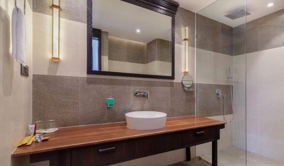 suite-washroom-01